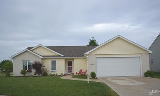 13828 Illinois St, Grabill, IN 46741