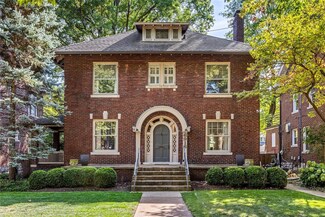 6916 Waterman Ave, Saint Louis, MO 63130