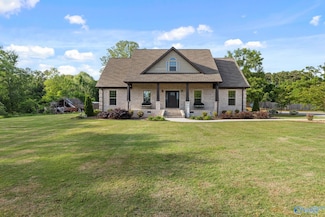 123 Beacon St, Moulton, AL 35650