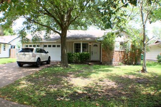 6926 Neff St, Houston, TX 77074