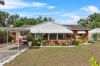 903 S Lakeview Ave, Bartow, FL 33830