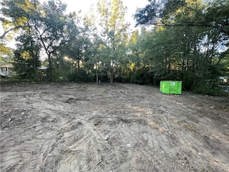 17500 Cornwall Dr, Laurinburg, NC 28352