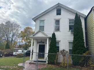 2243 12th St, Troy, NY 12180