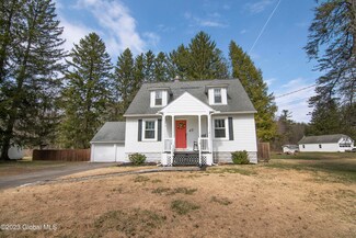 49 New Shaker Rd, Albany, NY 12205