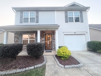 815 Fescue Ct, Charlotte, NC 28216