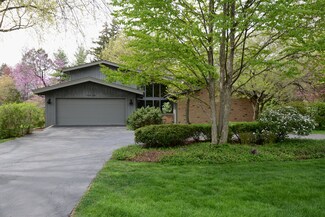510 Mead Ct, Geneva, IL 60134