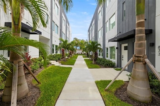 865 6th Ave S Unit 17, St. Petersburg, FL 33701