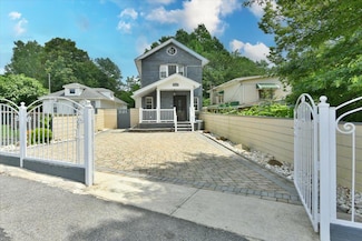 1632 Harding Park, Bronx, NY 10473