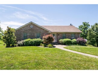 5108 Creekwood Dr, Greenville, IN 47124