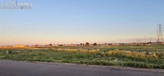 1070 E Sequoya Dr, Pueblo West, CO 81007