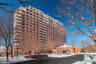 11700 Old Georgetown Rd Unit 1301, Rockville, MD 20852