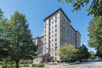 33 1st St, Buffalo, NY 14227