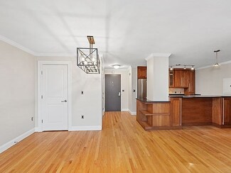 60 Longwood Ave Unit 301, Brookline, MA 02446