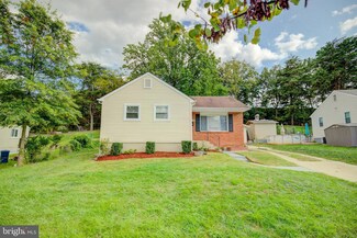 5806 Galloway Dr, Oxon Hill, MD 20745
