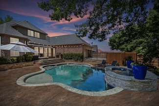 2605 Queen Elizabeth Blvd, Lewisville, TX 75056