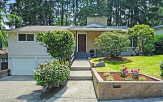 13705 NE 72nd Place, Redmond, WA 98052