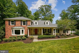 223 Falcon Ridge Rd, Great Falls, VA 22066