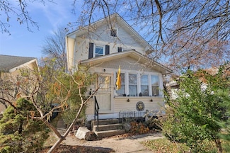 2416 York St, Des Moines, IA 50316