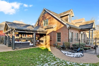 314 W 6th St, Columbia, TN 38401