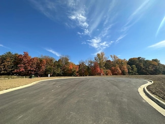 3317 Briarwood Ln, Lewis Center, OH 43035