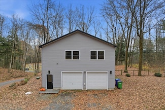 77 Bear Trap Rd, Milton, VT 05468