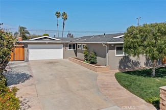 914 Darrell St, Costa Mesa, CA 92627