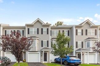 8 Whispering Pine Cir, Worcester, MA 01606
