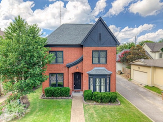 1870 Peabody Green Dr, Memphis, TN 38104