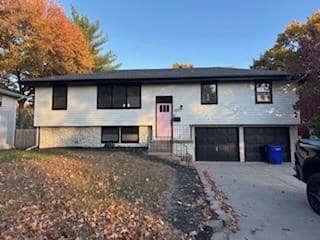 309 NE Corder St, Lees Summit, MO 64063