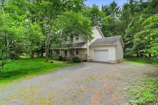 292 Clearview Rd, Long Pond, PA 18334