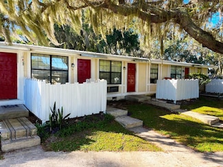 420 Mills St Unit 28, Leesburg, FL 34748