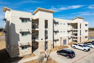 1101 Biloxi Dr, Ennis, TX 75119