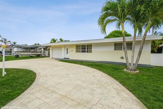 1211 NW 87th Way, Pembroke Pines, FL 33024