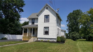 8433 East Ave, Gasport, NY 14067