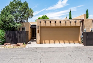 16 Plaza Olas Altos NE, Albuquerque, NM 87109