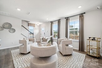 2028 Alexander Village Main Dr, Charlotte, NC 28262