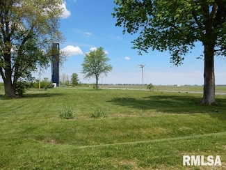 10517 Main St, Lowder, IL 62662