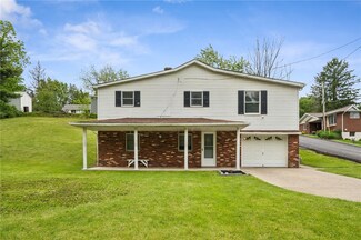 22 Washington St, Burgettstown, PA 15021