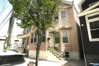 242 Grant Ave, East Newark, NJ 07029