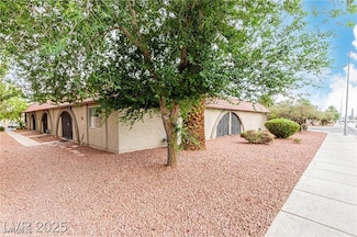 848 Hedge Way Unit 5, Las Vegas, NV 89110