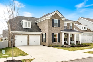 584 Snap Dragon Ln, Hendersonville, TN 37075