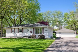 15810 2nd Ave N, Plymouth, MN 55447