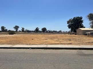 7015 N Weber Ave, Fresno, CA 93722