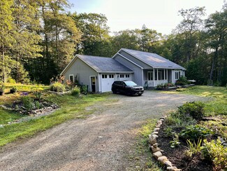 6 River Run Rd, Edgecomb, ME 04556