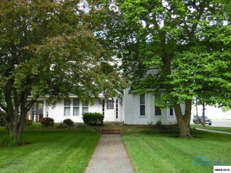 236 N 8th St, Upper Sandusky, OH 43351