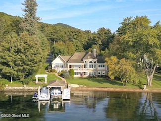 4220 Lake Shore Dr, Diamond Point, NY 12824