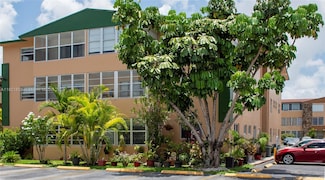 110 Royal Palm Rd Unit 319, Hialeah, FL 33016