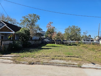 1109 Tabor St, Houston, TX 77009