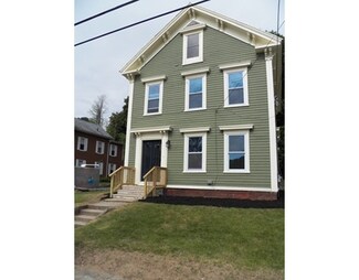 105 Quaboag St, Warren, MA 01083