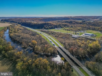 00 Market, Selinsgrove, PA 17870